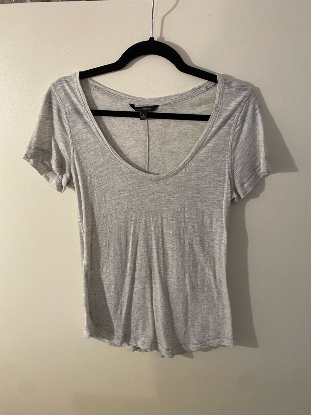 Banana Republic Scoop Neck Women’s Tee